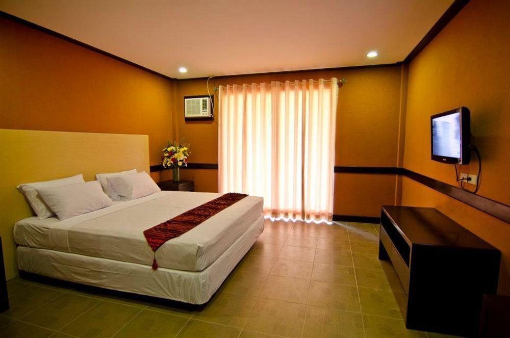 Camp Holiday Resort & Recreation Area Samal Esterno foto