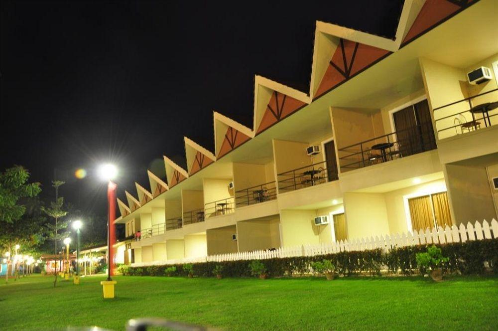 Camp Holiday Resort & Recreation Area Samal Esterno foto