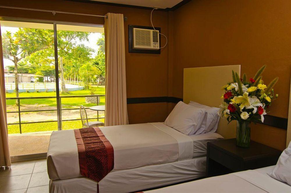 Camp Holiday Resort & Recreation Area Samal Esterno foto